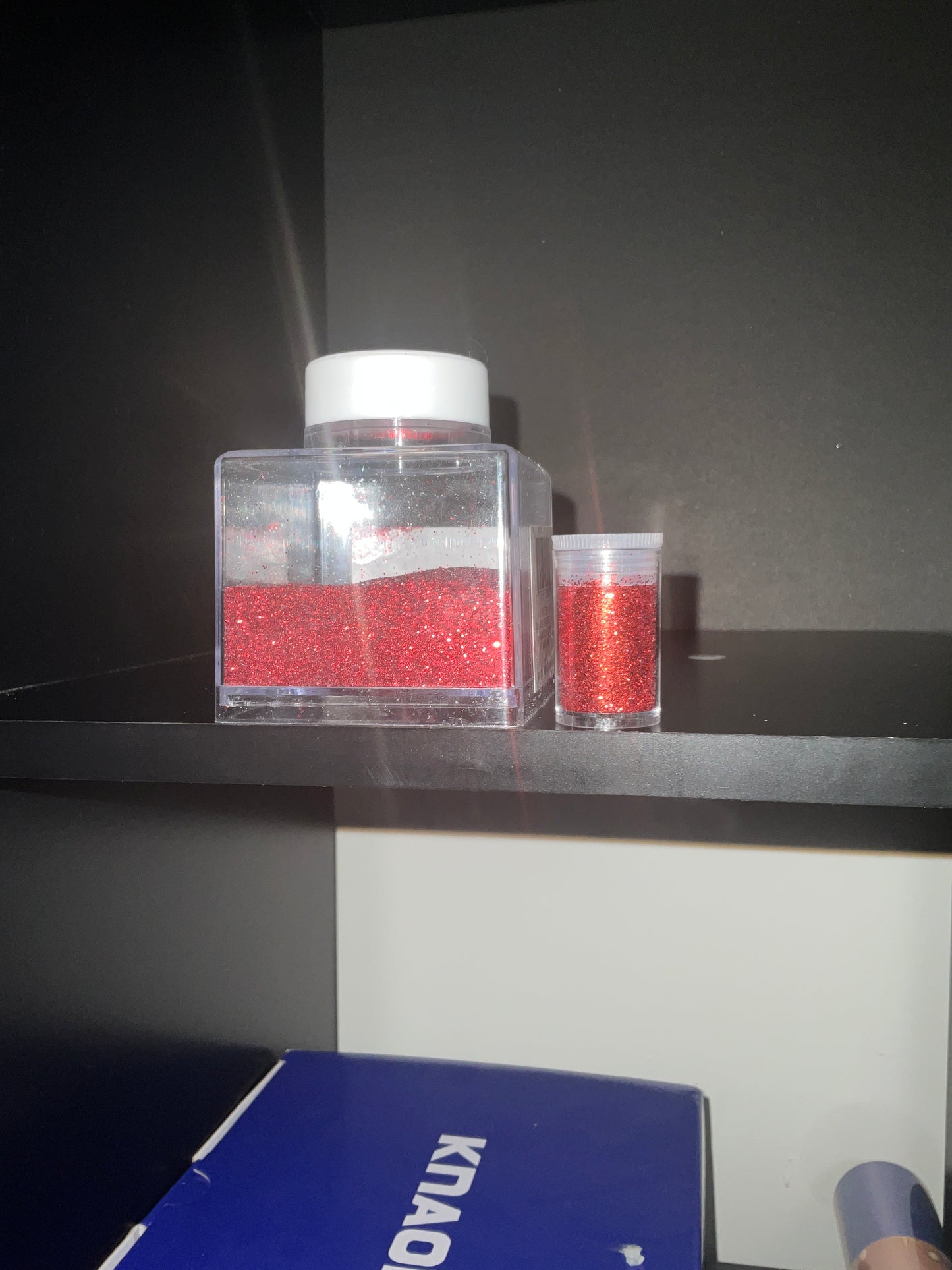 Extra fine red glitter